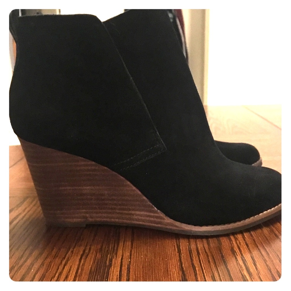 Brand new Lucky Brand black suede wedge booties